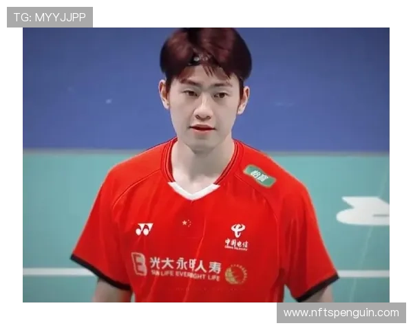 王昶连休息都这么卷，连猫都看懵了你说这是谁家的名媛？